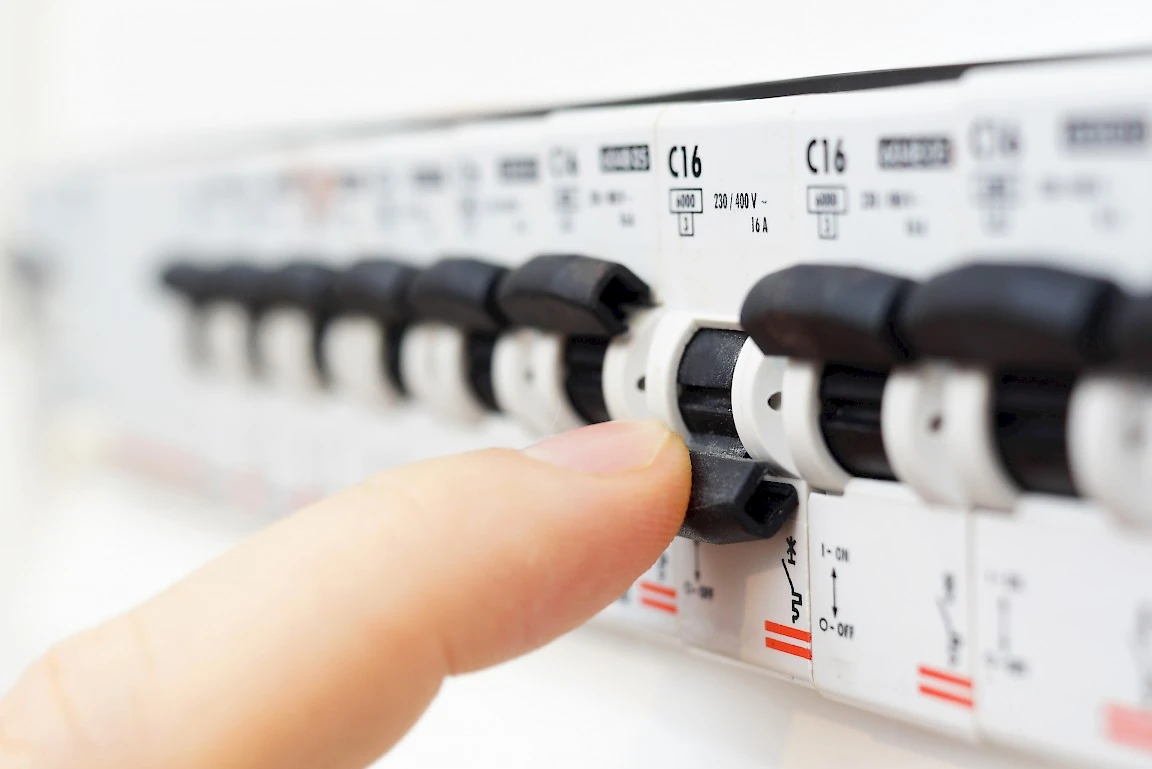 IET Wiring Regulations &ndash; keeping up to speed